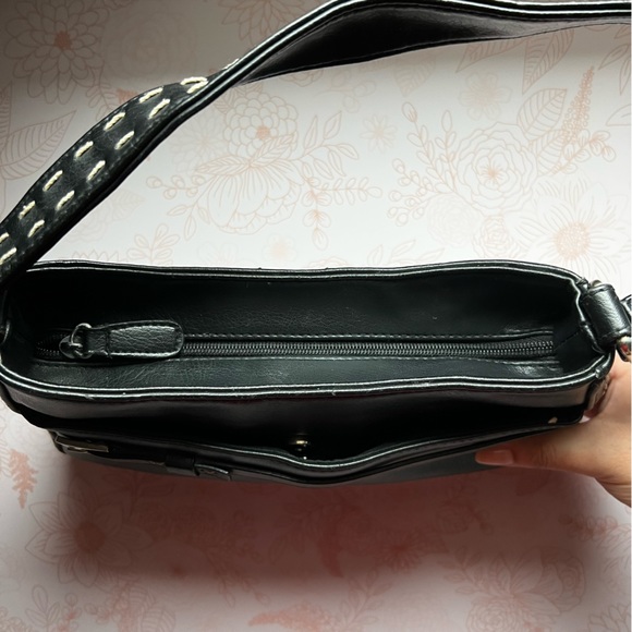 Unbranded Black Shoulder Bag w/ White Stitch Detail - Picture 7 of 10